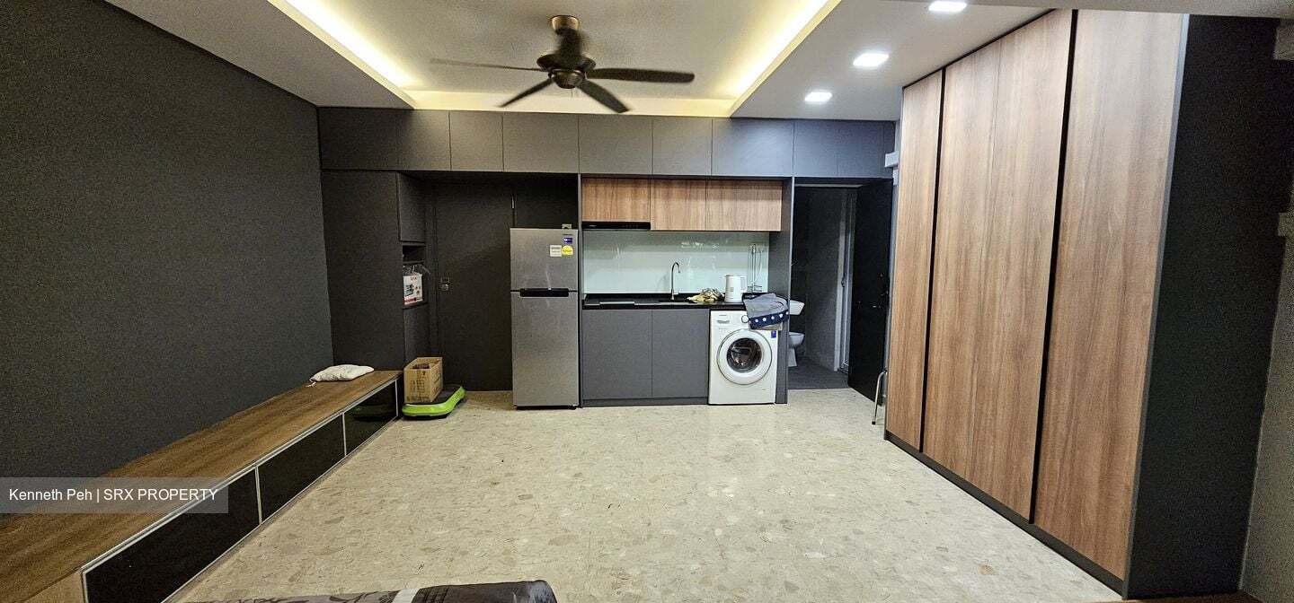 Blk 110 Clementi Street 13 (Clementi), HDB Executive #411629901